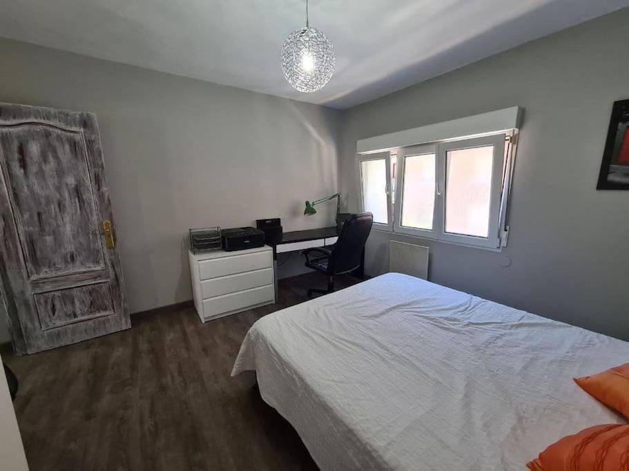 A Un Paso De La Playa, Amplio Appartement *